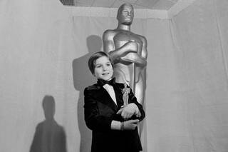 Cinco celebridades que ganaron la estatuilla dorada en medio de fuertes controversias