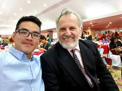 Tay y Fernando se fueron a Costa Rica a finales de 2019, tras haber sido invitados a ofrecer una serie de charlas sobre su historia de perdón