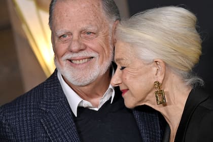 Taylor Hackford y Helen Mirren, una de las parejas más consolidadas de Hollywood