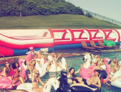 Taylor Swift realiza sus fiestas del 4 de julio, denominadas Taymerica, en la mansion