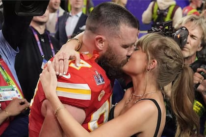 Taylor Swift sigue de cerca la carrera de su novio, Travis Kelce