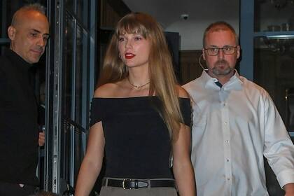 Taylor Swift, en su llegada al lujoso restaurante del Hotel Barrière Fouquet en Nueva York, donde se reunió con Turner
