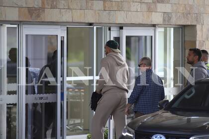 Taylor y Travis oficializaron su romance hace dos meses, después de que la cantante asistiera a alentarlo al estadio Arrowhead