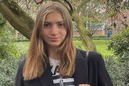 “Te aislás porque es mejor quedarte en tu casa comiendo zanahorias crudas que ir a lo de tu amiga, que te ofrezcan una cookie y subir un gramo”, recuerda la joven sobre el momento más agudo de su enfermedad.