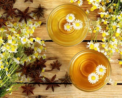 Té de anís y manzanilla