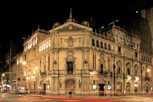 El Teatro Nacional Cervantes recupera la presencialidad en el año su Centenario