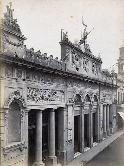 Teatro Argentino. Estaba en Bartolomé Mitre 1444.