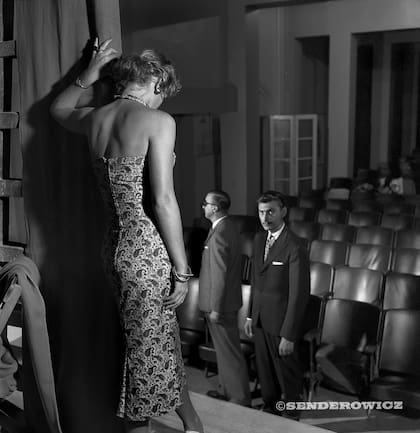 Teatro del Pueblo, Buenos Aires, 1955.