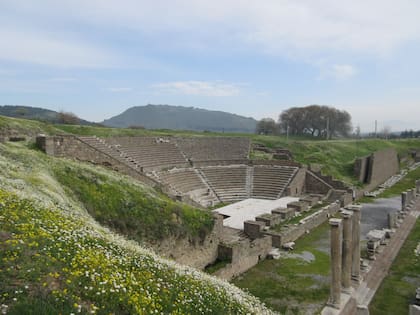 Teatro para 3500 personas, usado como lugar terapéutico.