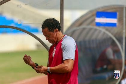 Técnico Pedro Leitao Brito "Bubista“, entrenador de la Selección de Cabo Verde (X/@fcfcomunica-Cristiano Barbosa )