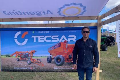 Tecsar se dedica a la fabricación de embolsadoras extractoras de granos y tolvas autodescargables