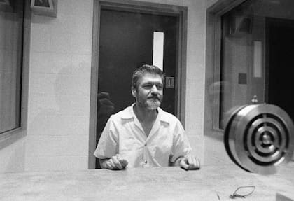 Ted Kaczynski, durante una entrevista en la prisión federal ADX Supermax en Florence, Colorado, el 30 de agosto de 1999