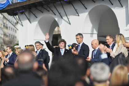 Tedeum. Acto en el Cabildo. El presidente Javier Milei junto al jefe de Gobierno porteño, Jorge Macri, y otros funcionarios
