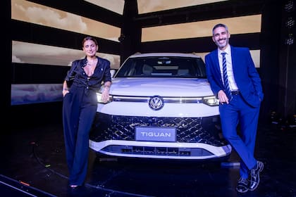 Tefi Russo y Pollo Álvarez en el lanzamiento del nuevo Volkswagen Tiguan.