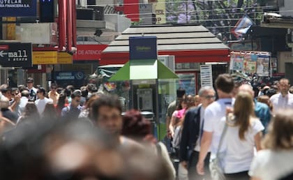 Teléfonos públicos en Florida, cada vez más difíciles de encontrar
