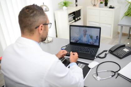 La calidad de la atención médica virtual depende del acceso a la tecnología y la preparación en salud digital del profesional