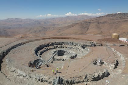 El futuro hogar del Telescopio Gigante de Magallanes, que tendrá siete espejos de 8,5 metros de ancho cada uno, en el desierto de Atacama