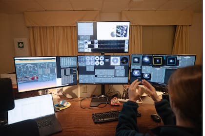 Un equipo dirigido por astrónomos de la Universidad de California, Santa Bárbara, utiliza un telescopio en el Observatorio Las Campanas en Chile