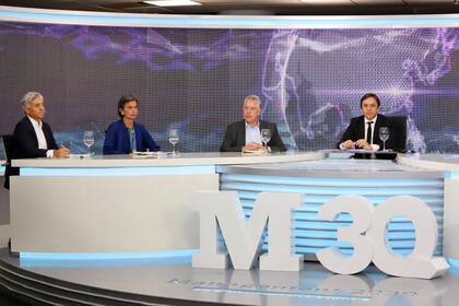 Diego Sobrini (Galeno), María Eugenia Estenssoro (Fundación Equidad), Sergio Kaufman (Accenture) y José Del Rio (LA NACION)