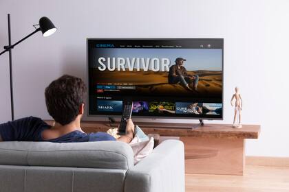 Con Apple TV+, se podrá acceder a deporte en vivo, tener a otras plataformas de contenidos y a cientos de canales (Freepik)