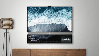Telly es un televisor de 55 pulgadas que se ofrece gratis; el costo se recupera gracias a los avisos que muestra en una pantalla secundaria que tiene junto a la base de la principal