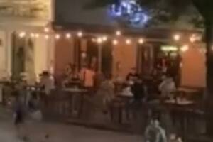 Un borracho entró a los tiros a un bar de la ciudad de Salta porque no quisieron atenderlo