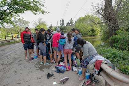 Los damnificados reciben algunas donaciones