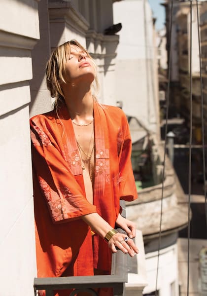 “Tengo 33 años, pero por todo lo que viví podrían ser 70”, cuenta la actriz y modelo.