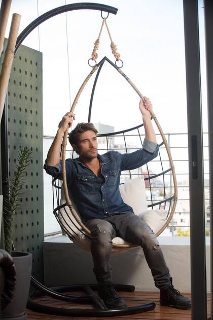 “Tengo dos hernias de disco y hace poco pude volver a entrenar y me siento
bárbaro. No por estética, sino por salud”