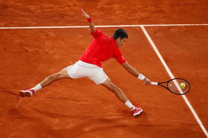 Djokovic tiene 17 títulos de Grand Slam y no abandona la esperanza de alcanzar a Federer y a Nadal REUTERS / Gonzalo Fuentes