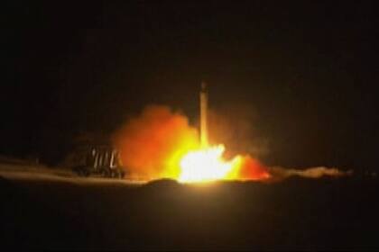 Ayer Irán atacó dos bases con tropas de Estados Unidos en Irak