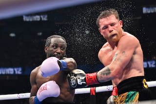 Terence 'Bud' Crawford hace historia al destronar a 'Canelo' Álvarez