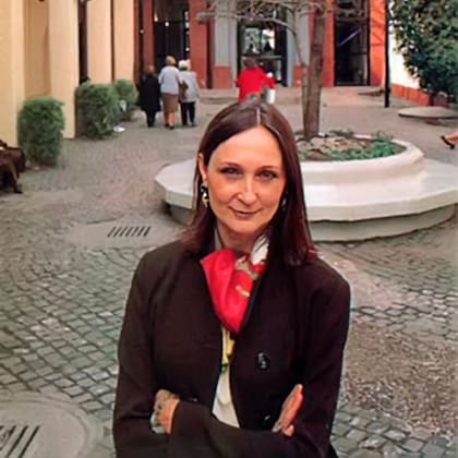 Teresa Anchorena fue directora del Centro Cultural Recoleta de 1995 a 1999 y fue mentora de Ximena Caminos