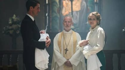 Teresa Palmer y Matthew Goode son los protagonistas de la serie (Foto: Netflix)