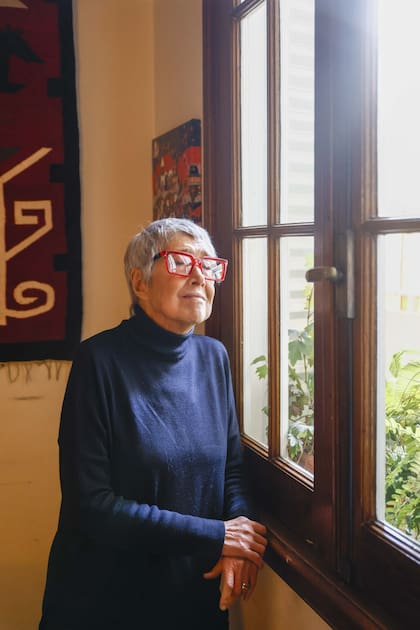 Teresa Parodi: "Fui maestra, de muy joven, en un lugar muy desamparado. Traté de ser útil. Creí que iba a enseñar y terminé aprendiendo a mirar la vida de una manera"