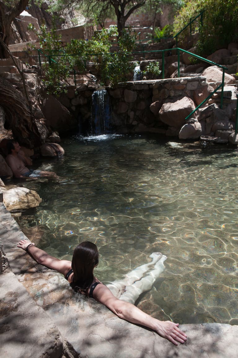 Las termas de Fiambalá son el mejor sitio para finalizar la travesía, después de varios días a pura camioneta. Foto: Xavier Martín.