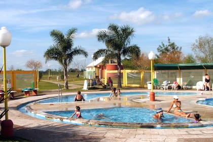 Termas de Villa Elisa, cerca de Colón y San José