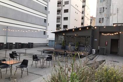 Terraza del Teatro El Picadero, en el Pasaje Enrique Santos Discépolo, esa callecita que une Callao con Corrientes
