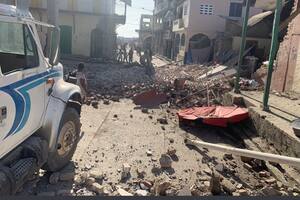 Haití: por lo menos 304 muertos por un sismo de magnitud 7,2