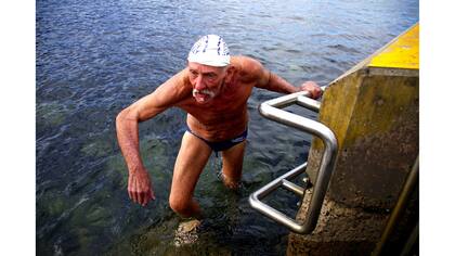 Terry Chisholm, después de una carrera en la playa de Clovelly