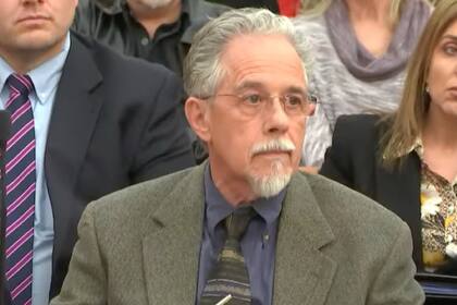 Terry Sanderson, el oftalmólogo de 76 años que demandó a Gwyneth Paltrow