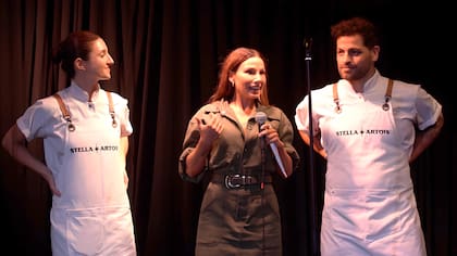 Tesi Russo junto a Virginia Rosa y Gustavo Martínez, creadores de Hambriento Cocina, en la edición rosarina de Let's Do Dinner.
