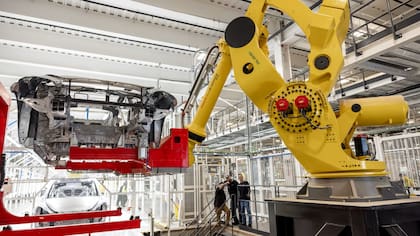 Tesla finalizó abruptamente su contrato con una empresa que brindaba servicios industriales en una fábrica de Texas
