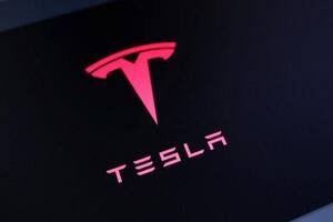 Tesla sostuvo que el conductor, George McGee, tuvo la culpa, pero el tribunal no lo vio así.