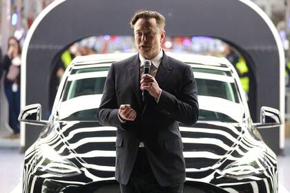 Tesla, una de las compañías de Elon Musk, ya recortó los precios de sus vehículos en Estados Unidos, China y otros mercados