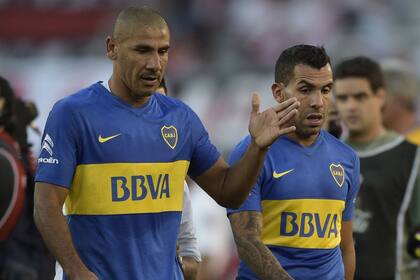 Tevez rompe el silencio