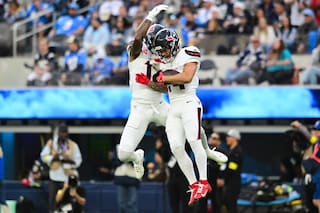 Texans aseguran un lugar en playoffs, eliminan a Colts y dan a Broncos el título divisional
