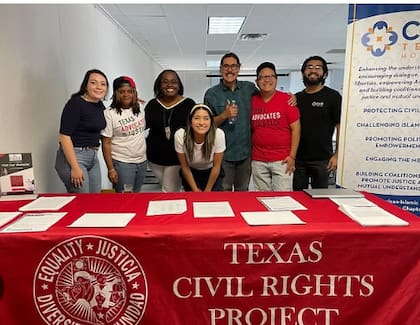Texas Civil Rights Project es un proyecto que busca ayudar a los grupos minoritarios