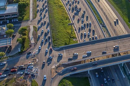 Texas incrementa operativos en las carreteras