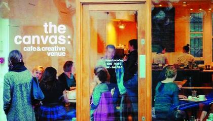 The Canvas está en 42 Hanbury Street
